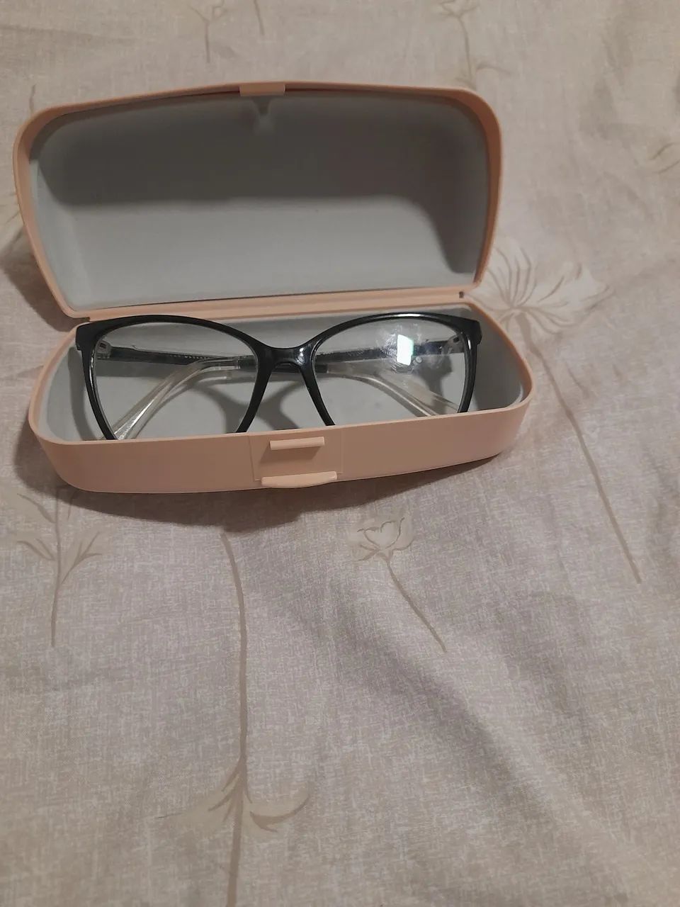 BARBADA:ARMAÇÃO  DA  MARCA GRACE SEMI NOVA - Foto 3