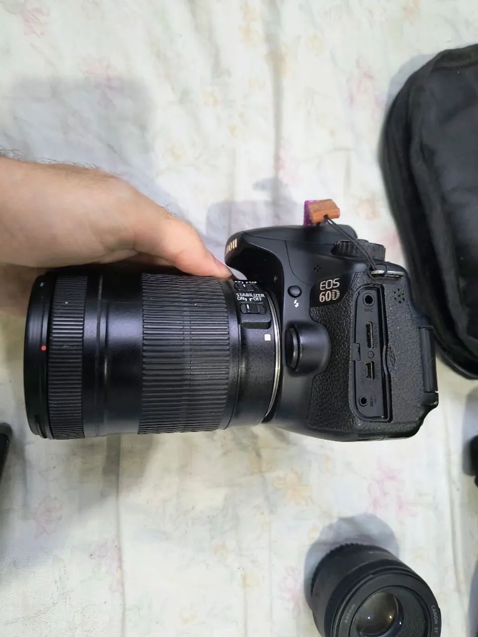 Canon 60D com 2 lentes + 2 baterias  - Foto 4