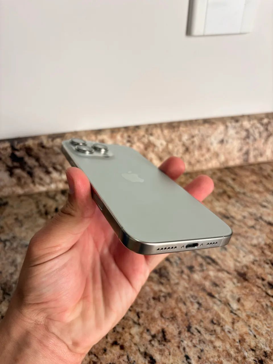 iPhone 16 Pro Max - 256gb - Natural Titânio  - Foto 4