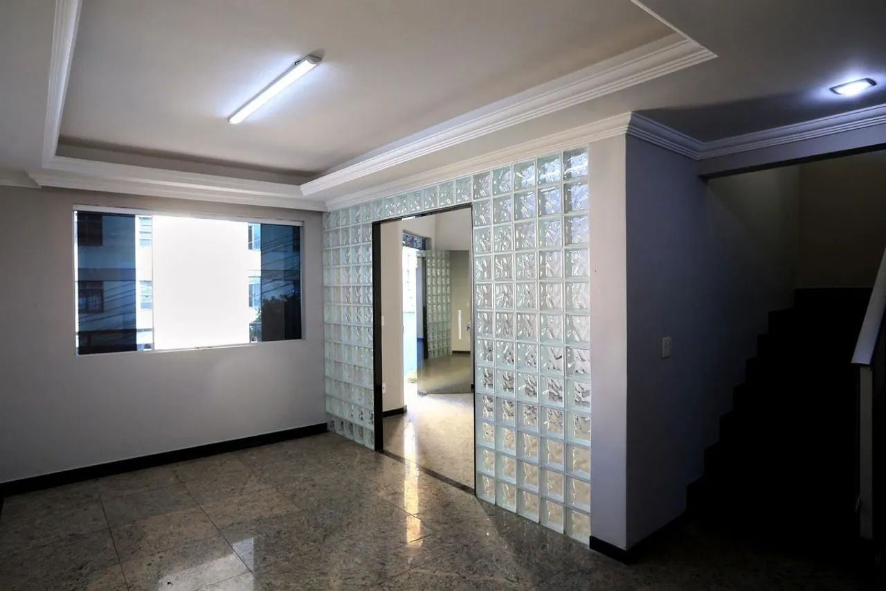 Casa à Venda - Nova Floresta, 3 Quartos, 185 m2