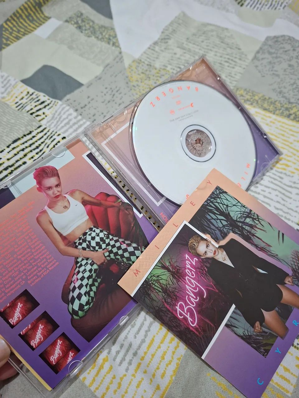 CD - Miley Cyrus Bangerz (original)