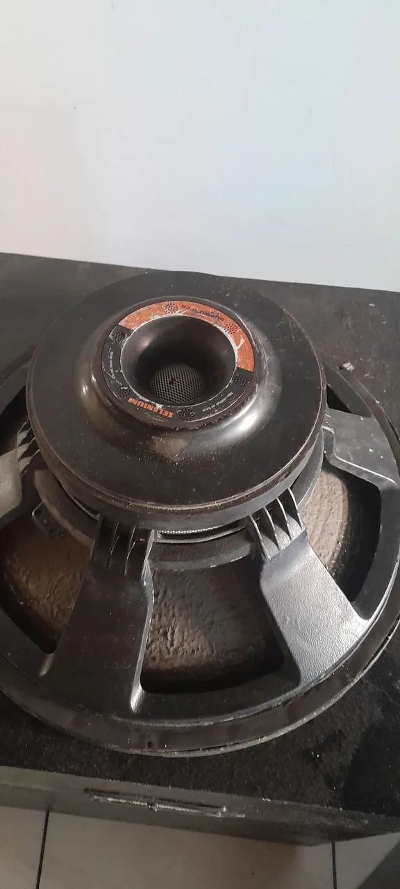 Venda de um Subwoofer 18polegadas 1100w rms 4ohm - Foto 2