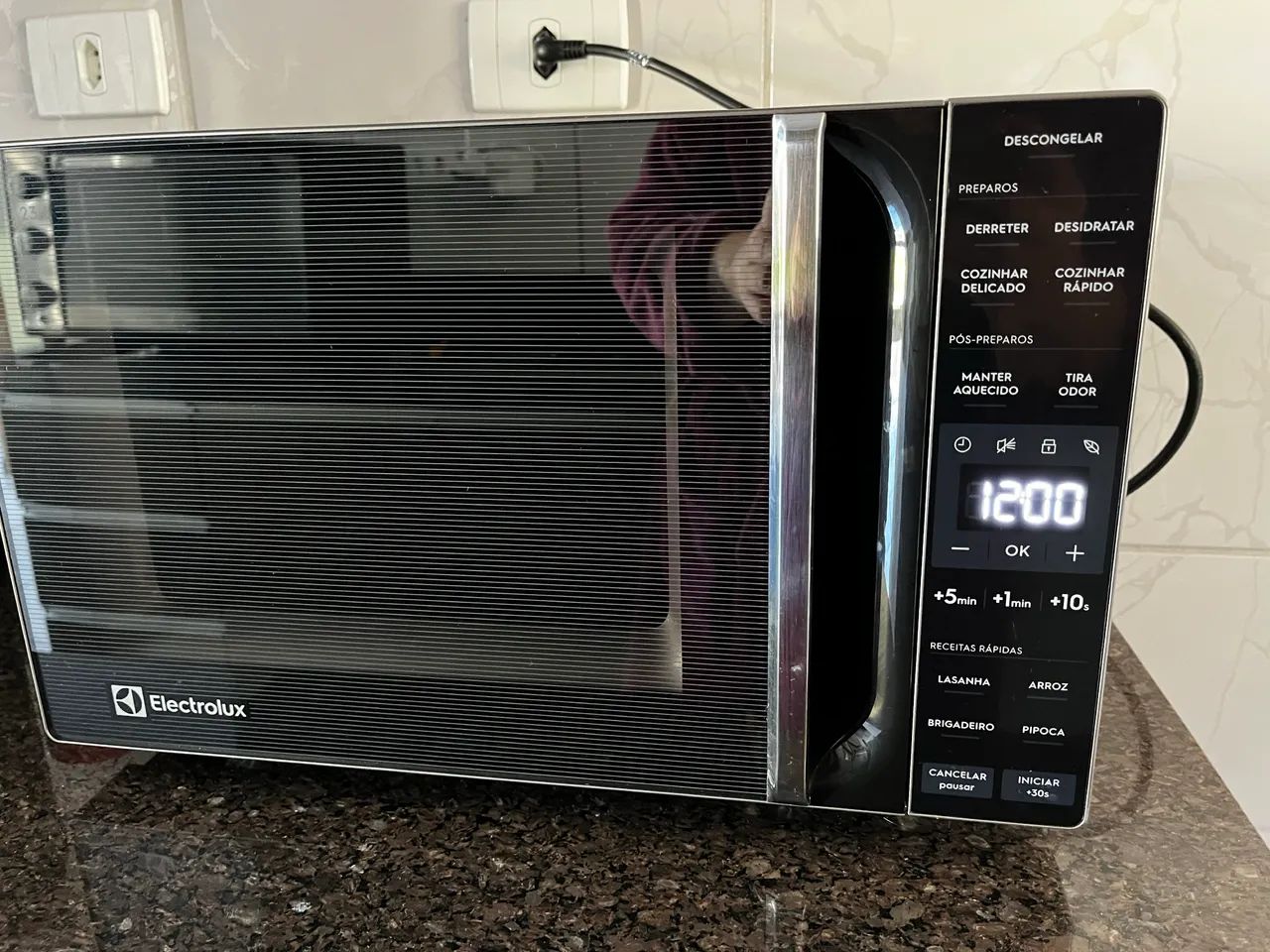 Microondas 23 litros Electrolux - Foto 3