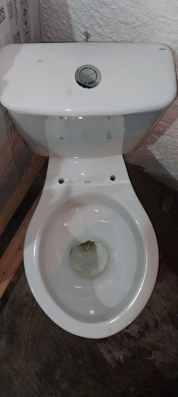 privada deca com caixa acoplada - Foto 2