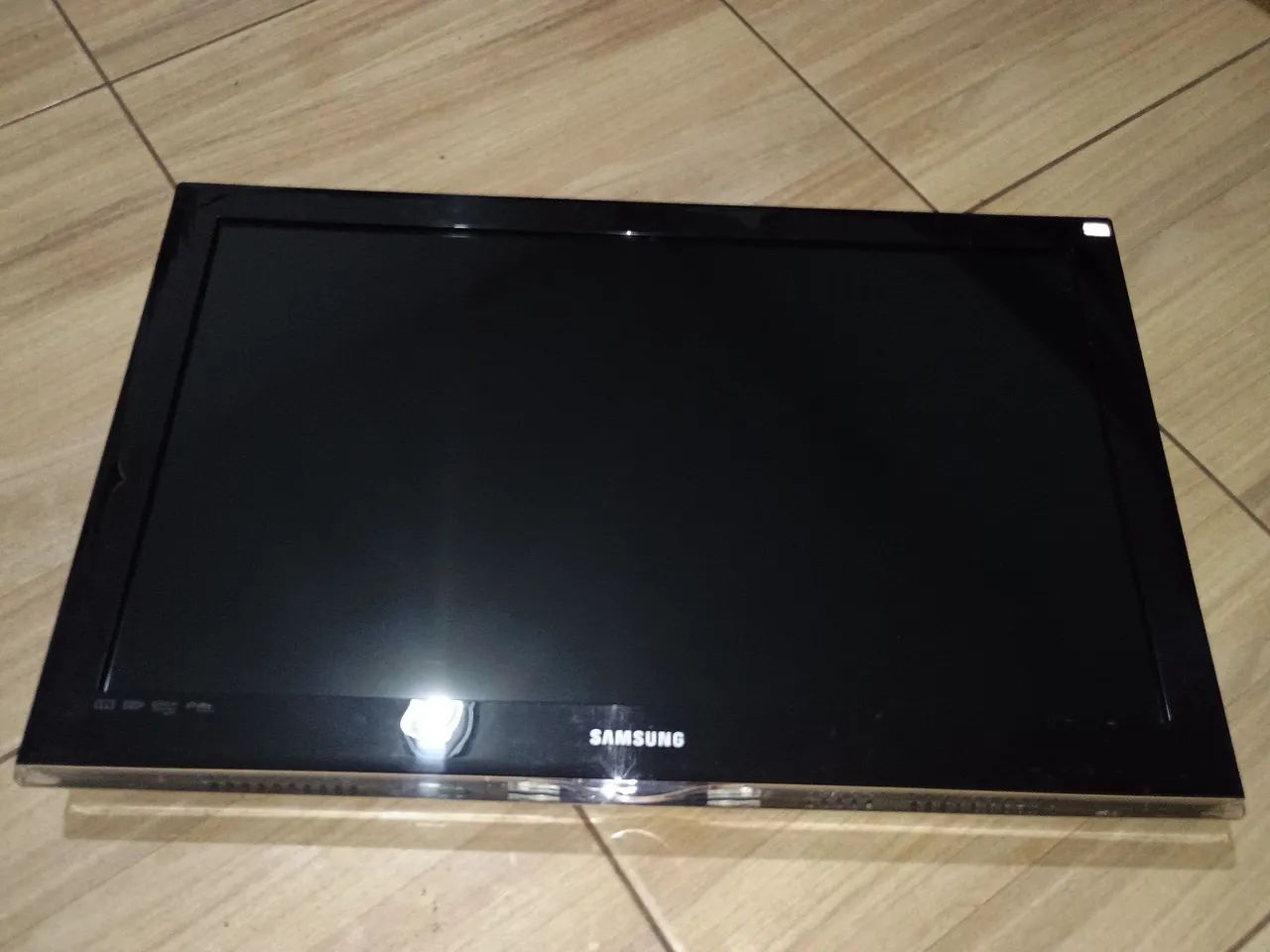Tv Samsung 32 polegadas não é smart impecável 