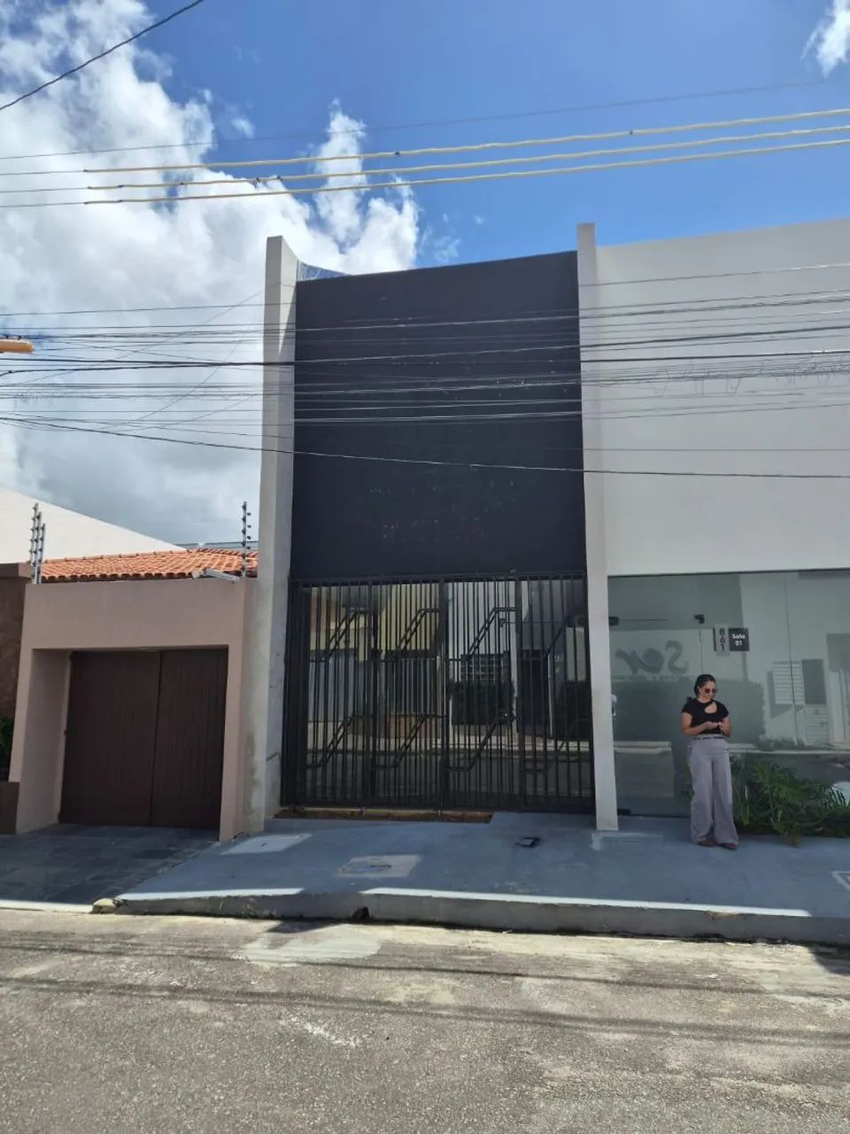 SALA COMERCIAL COM ANDAR RECÉM CONSTRUÍDA  - Foto 3