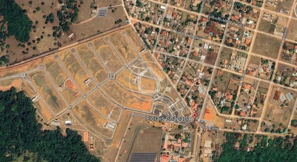 QUADRA BEM LOCALIZADA