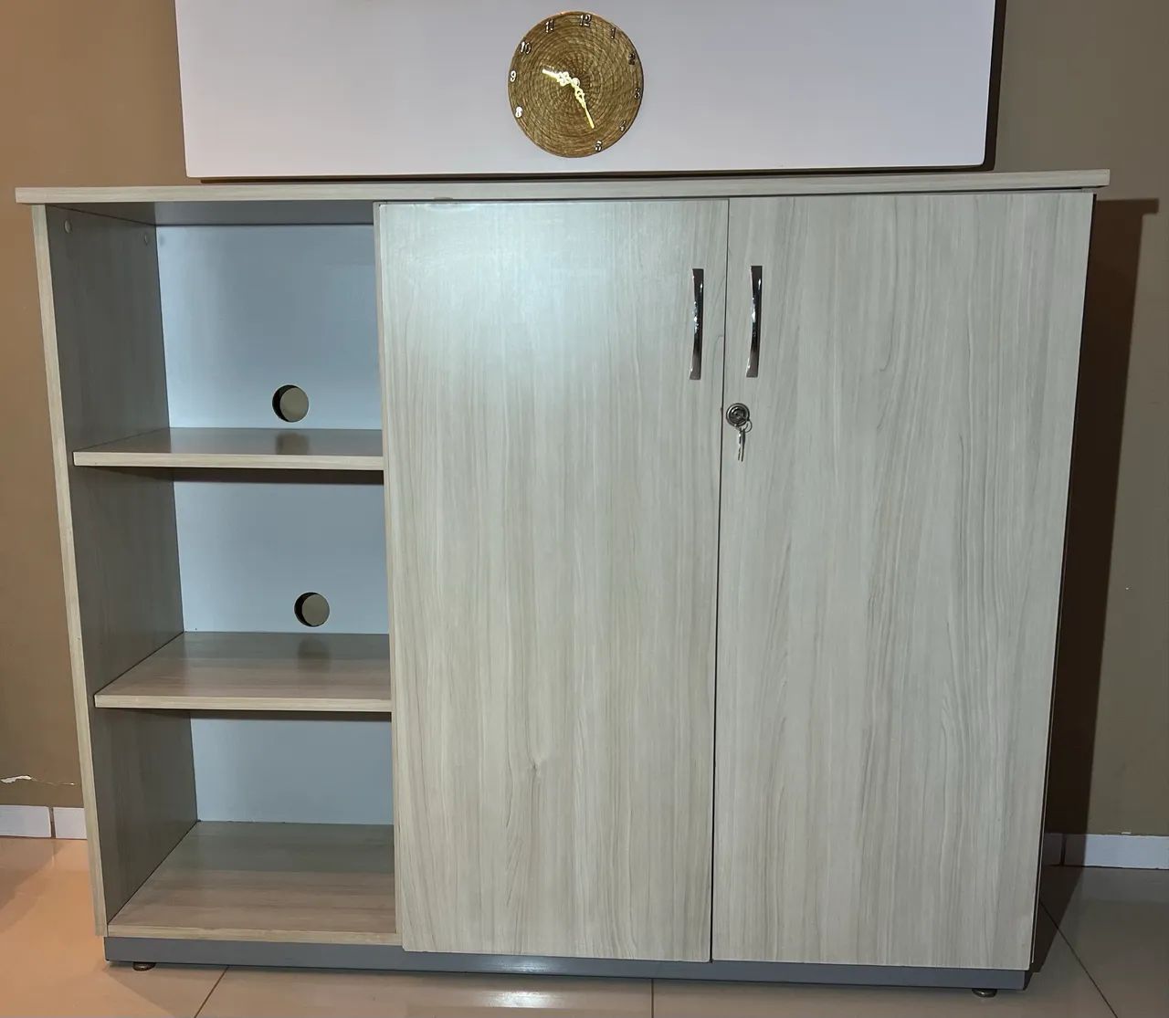 Vendo armário de escritório/comoda em MDF - Foto 3