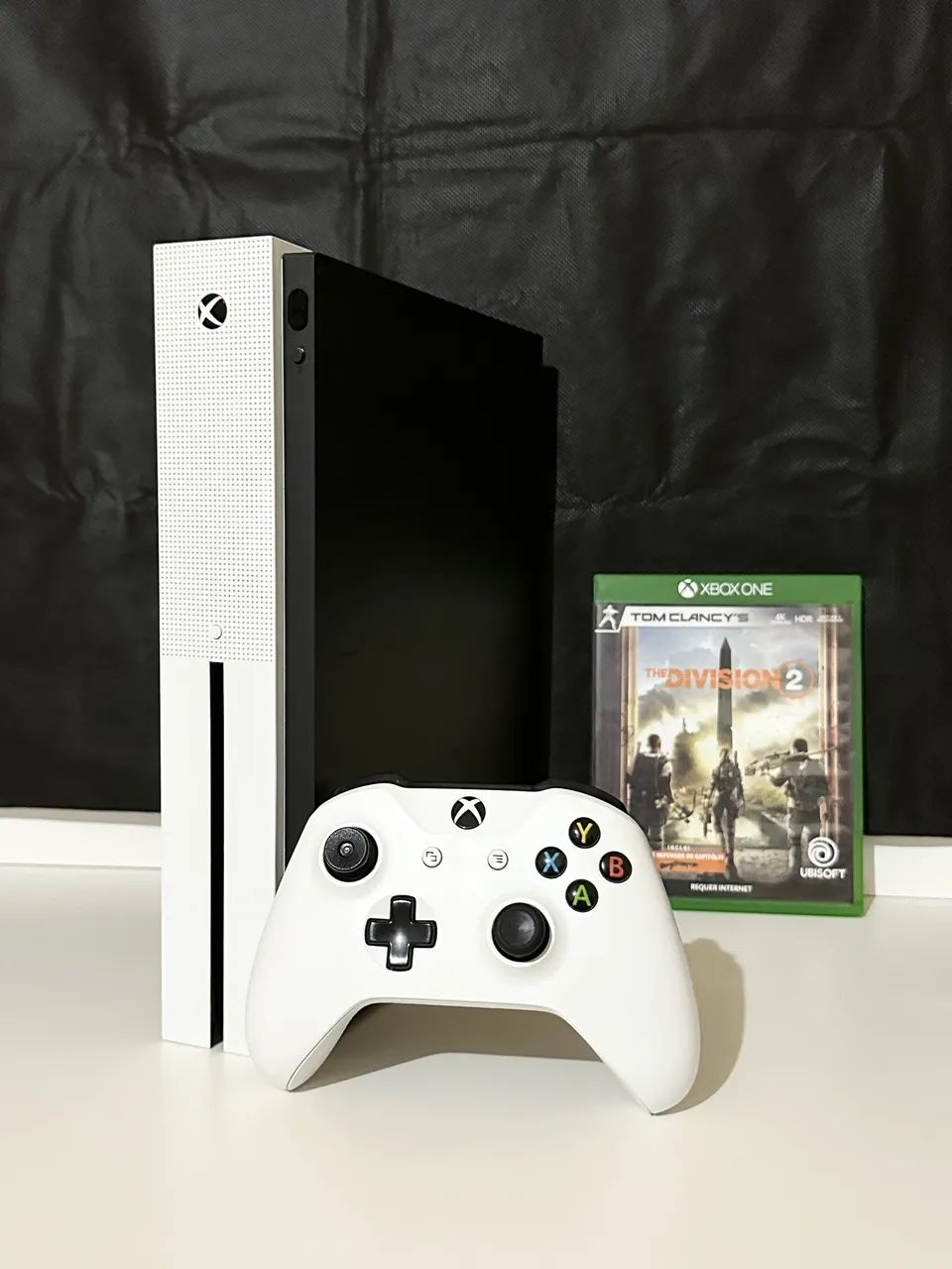 Xbox one s com jogo e 1 tera - Foto 2