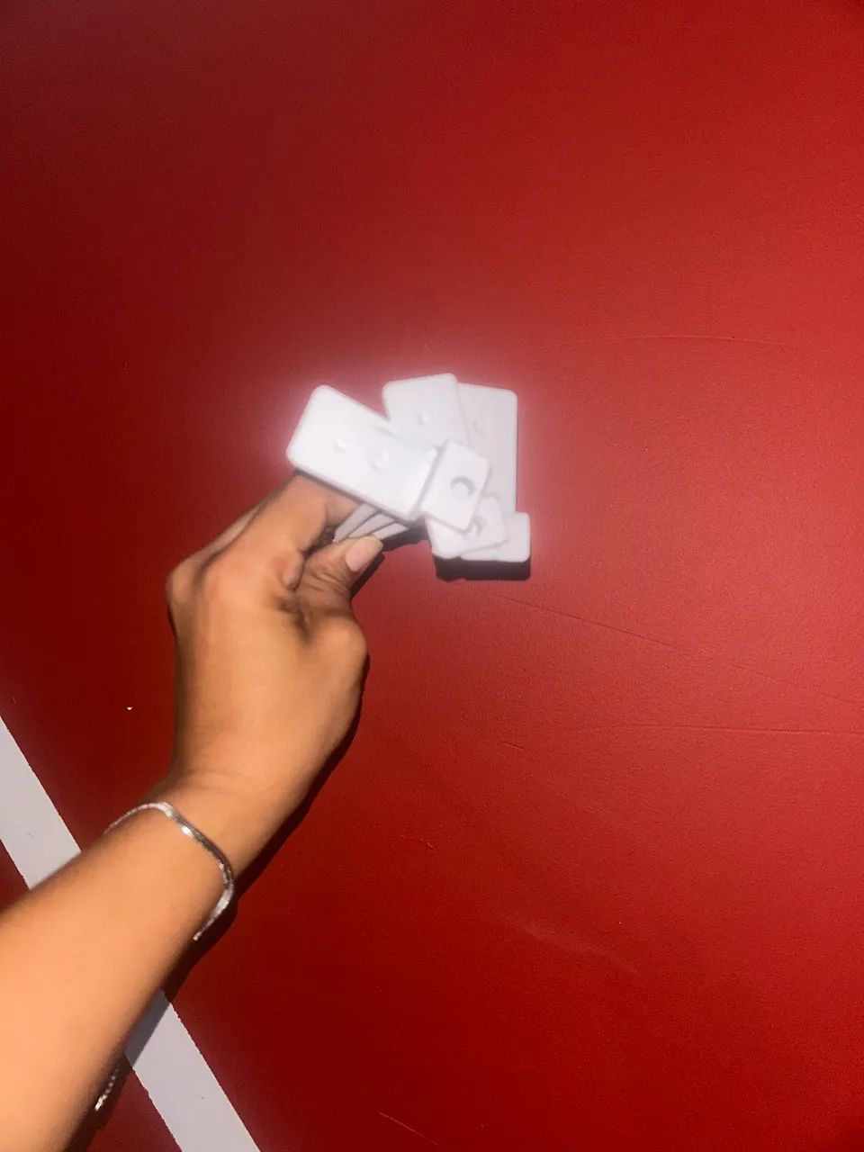 Gancho simples para painel canaletado - Foto 2