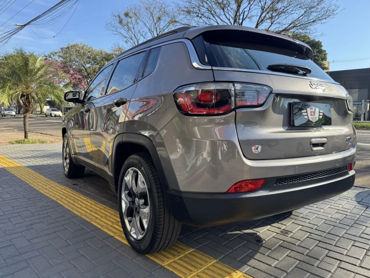 Jeep Compass Longitude 2.0 4X2 Flex 16V Aut. 2020 - Foto 5