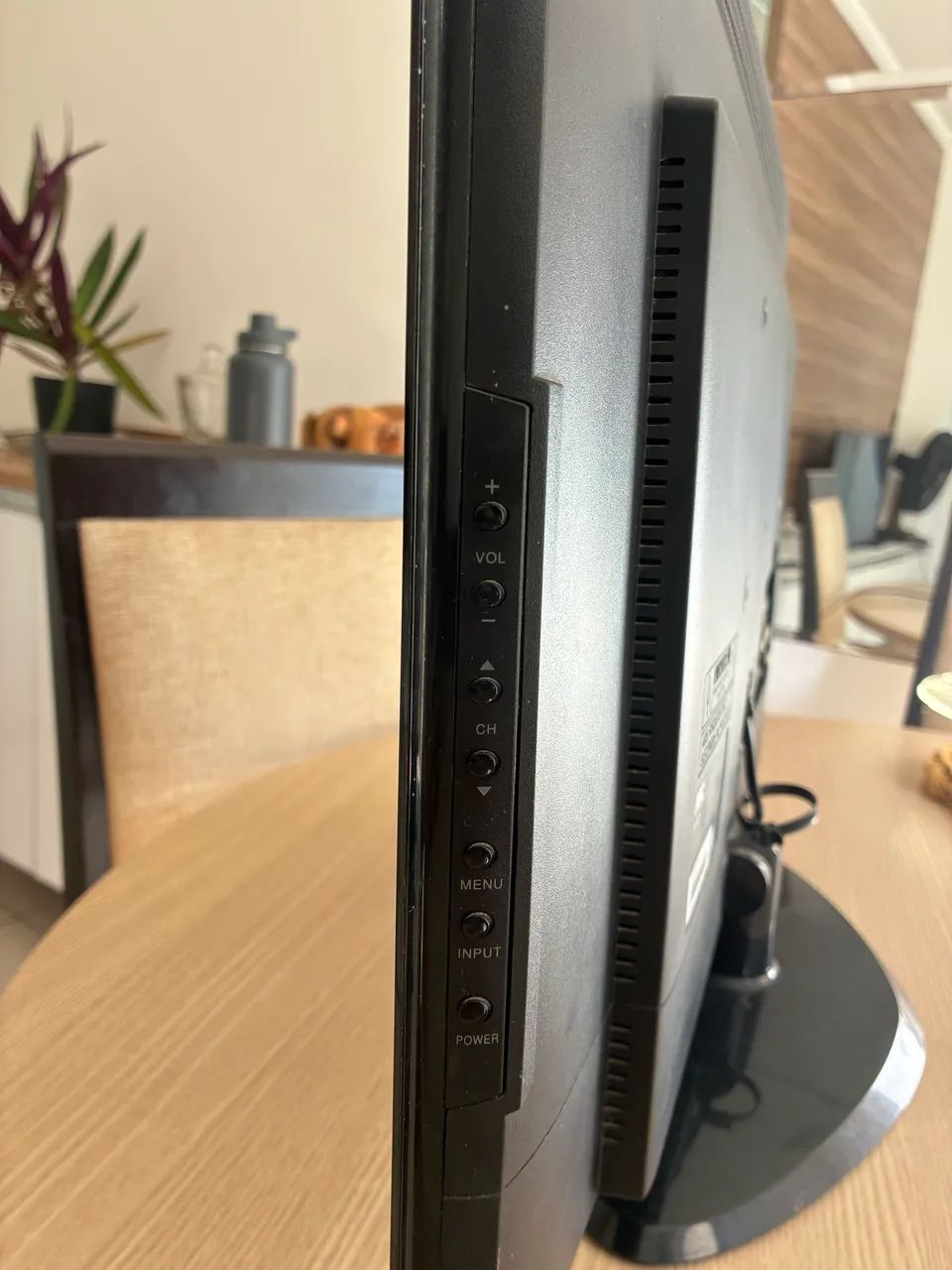 TV AOC 26" led com defeito - Foto 3