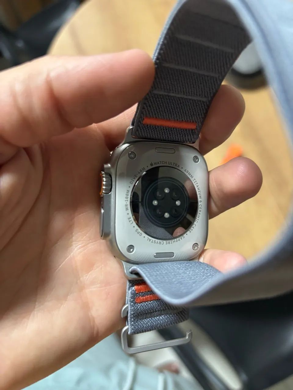 Apple Watch Ultra One 49 mm Titanium  - Foto 4