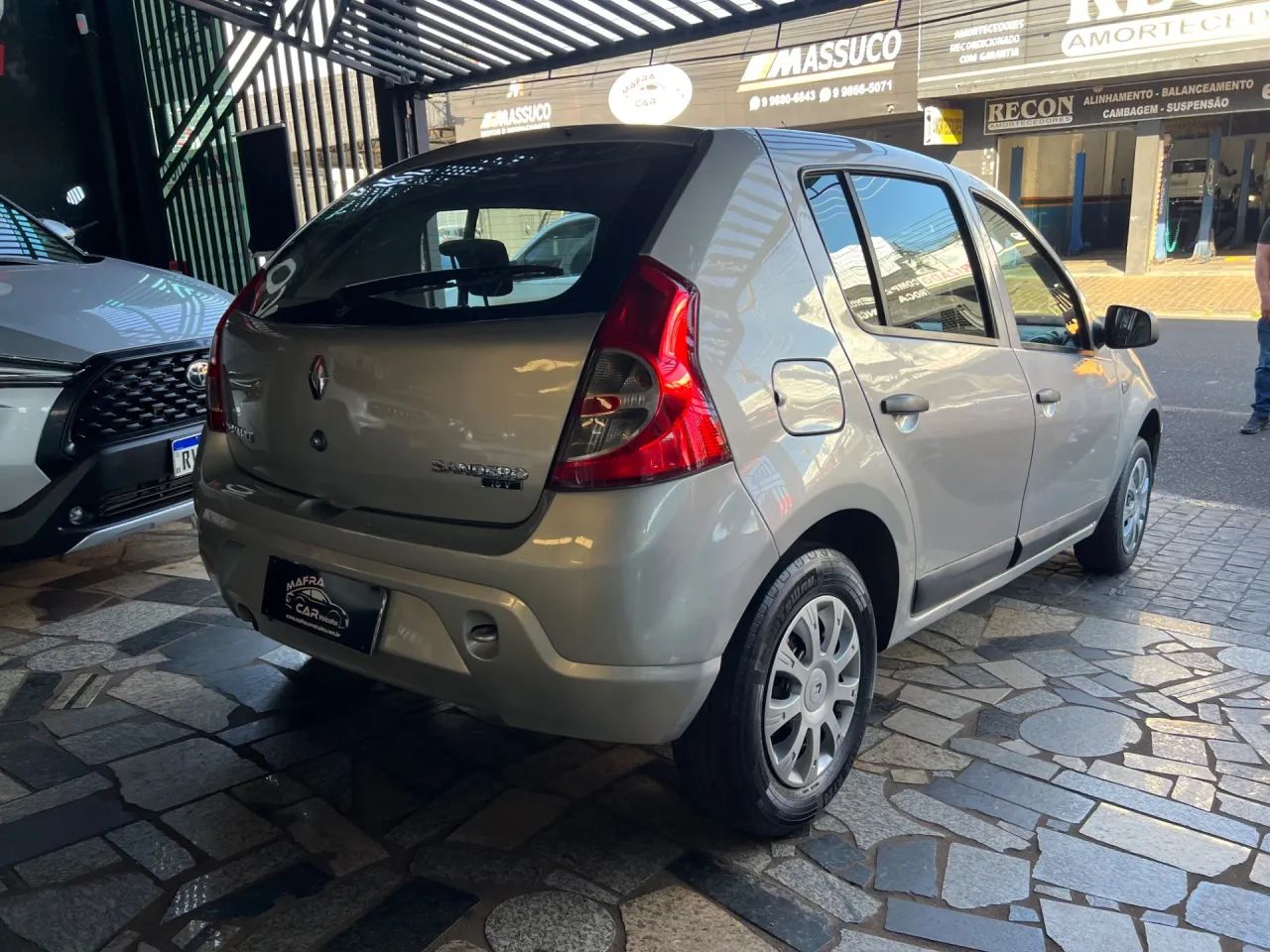 Renault Sandero Expression Flex 1.0 12V 5P 2010 - Foto 4