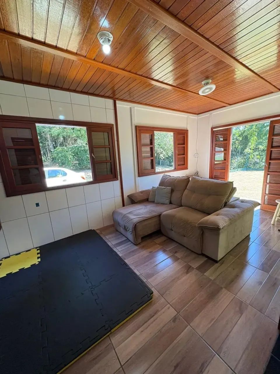 Casa com 3 dormitórios no Bairro Argentina - Criciúma - SC - Foto 2