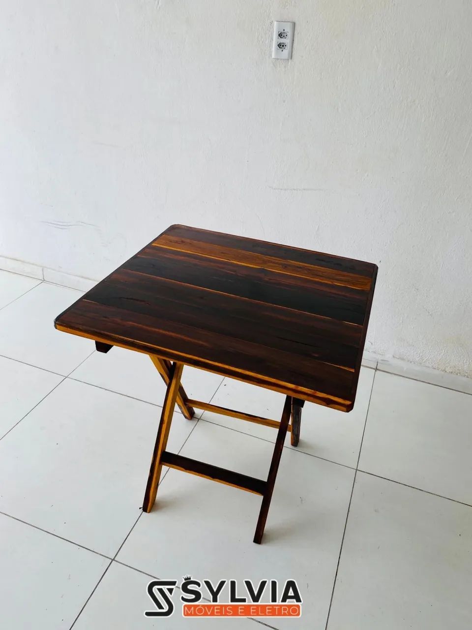 Mesa dobrável 70x70 envernizado  - Foto 3