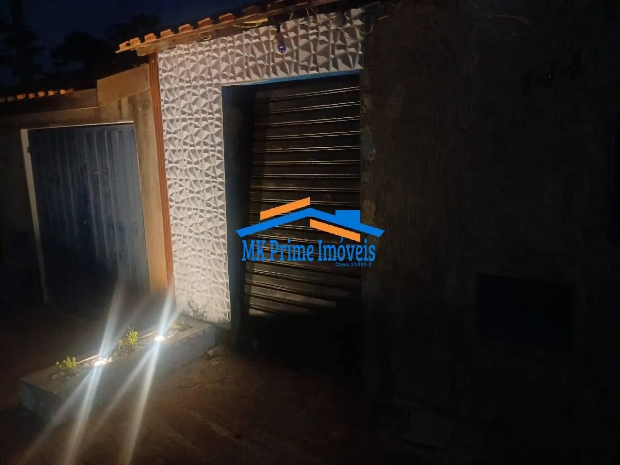 CASA À VENDA  COM GARAGEM E POTENCIAL COMERCIAL - Foto 5
