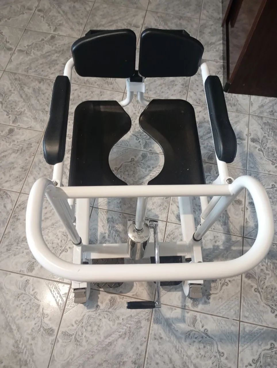 Cadeira de transferência multiuso, com elevação. - Foto 5