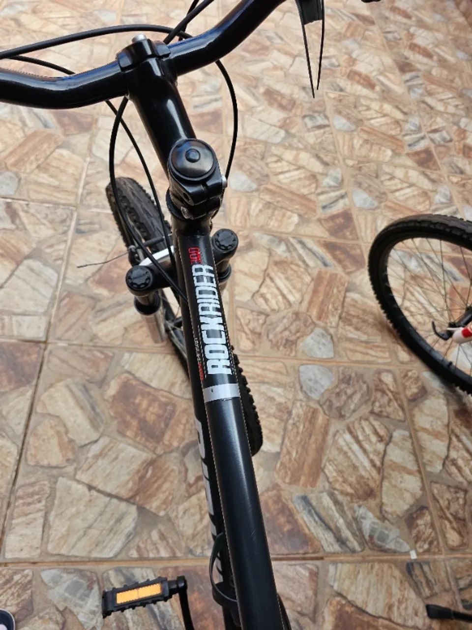 Bicicleta Mountain Bike B'Twin - Semi nova - Foto 5