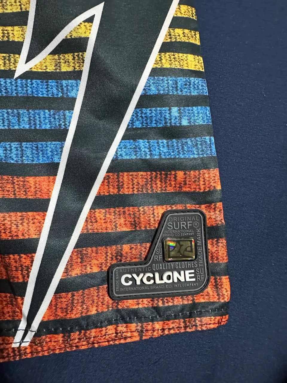 Bermuda ciclone original nova