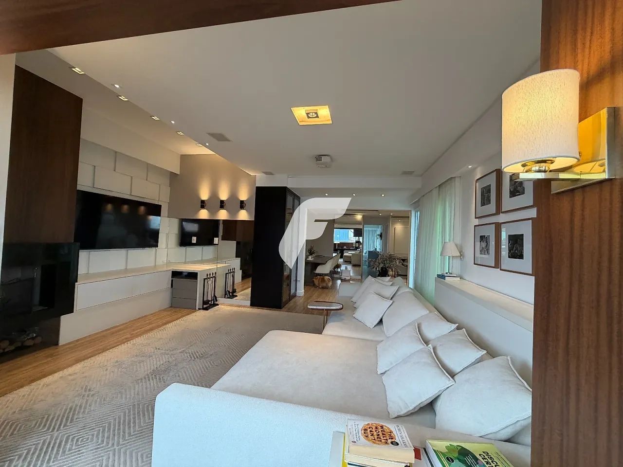 APARTAMENTO COBERTURA 2 DORMITÓRIOS - CENTRO - FLORIANÓPOLIS - Foto 2