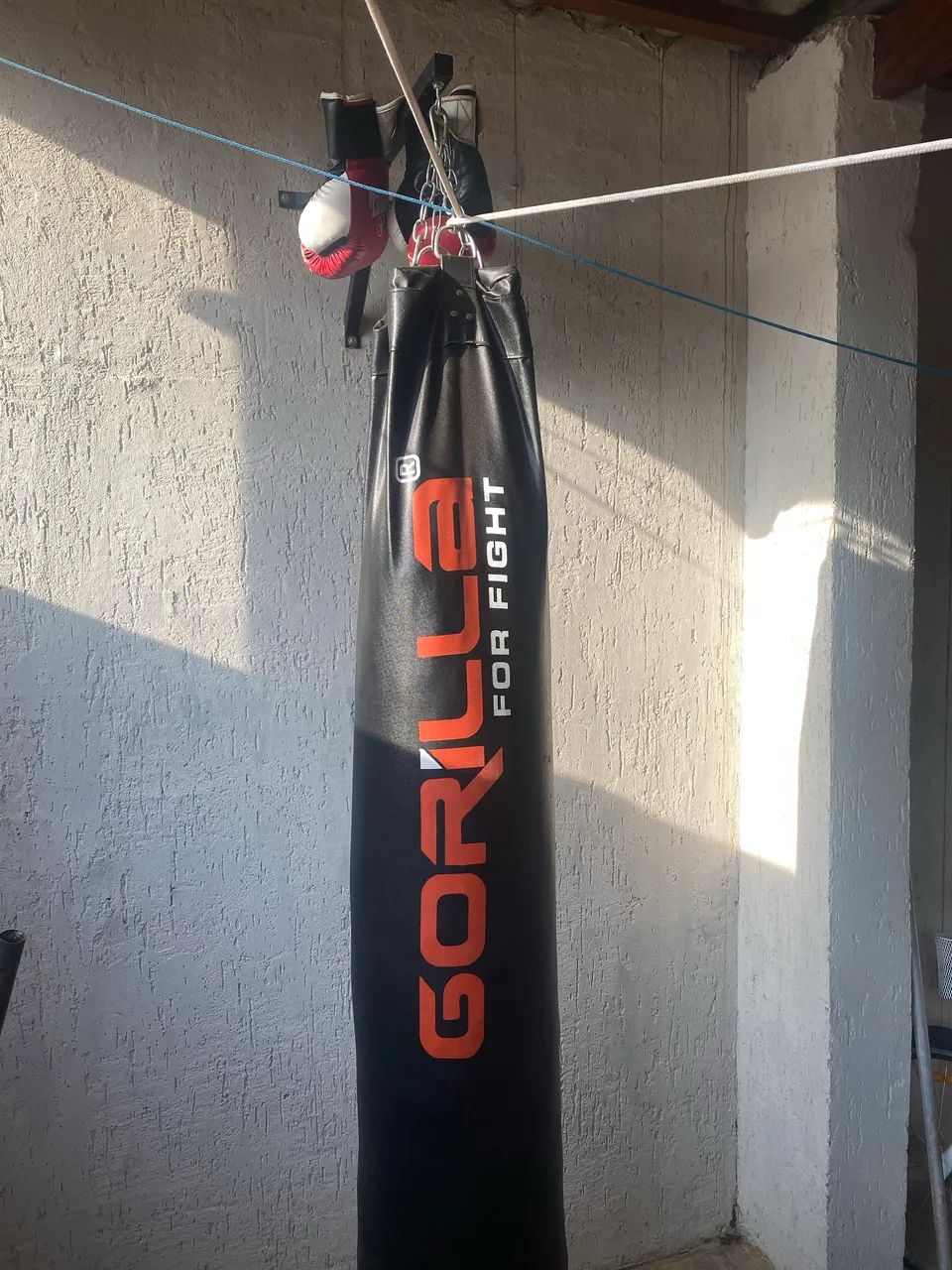 Saco de pancada com suporte 