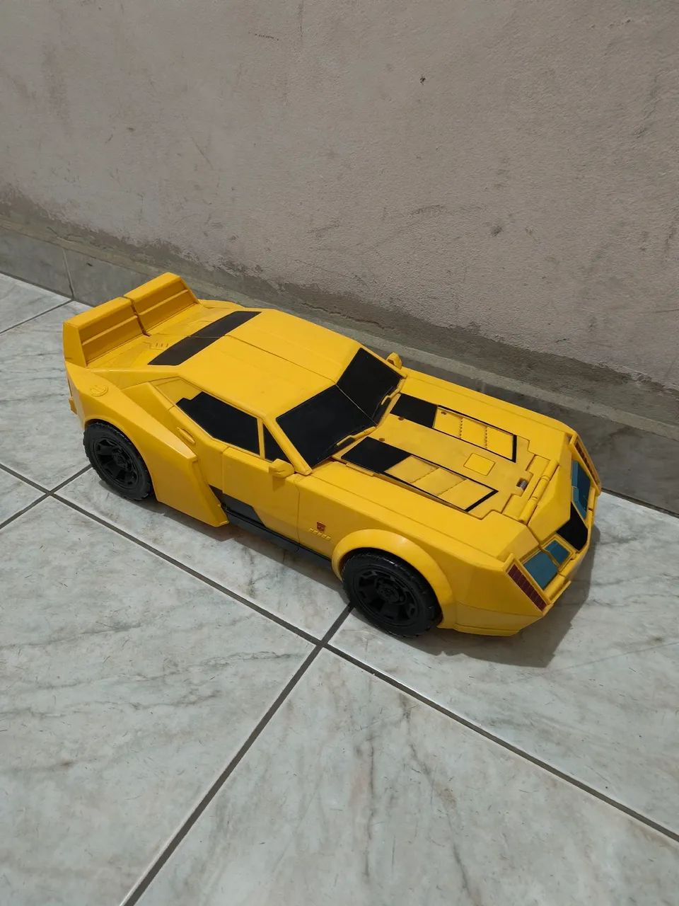 Camaro Amarelo Antigo Robô 