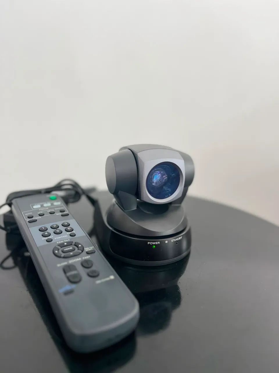 Câmara de vídeo PTZ SONY EVI-D100