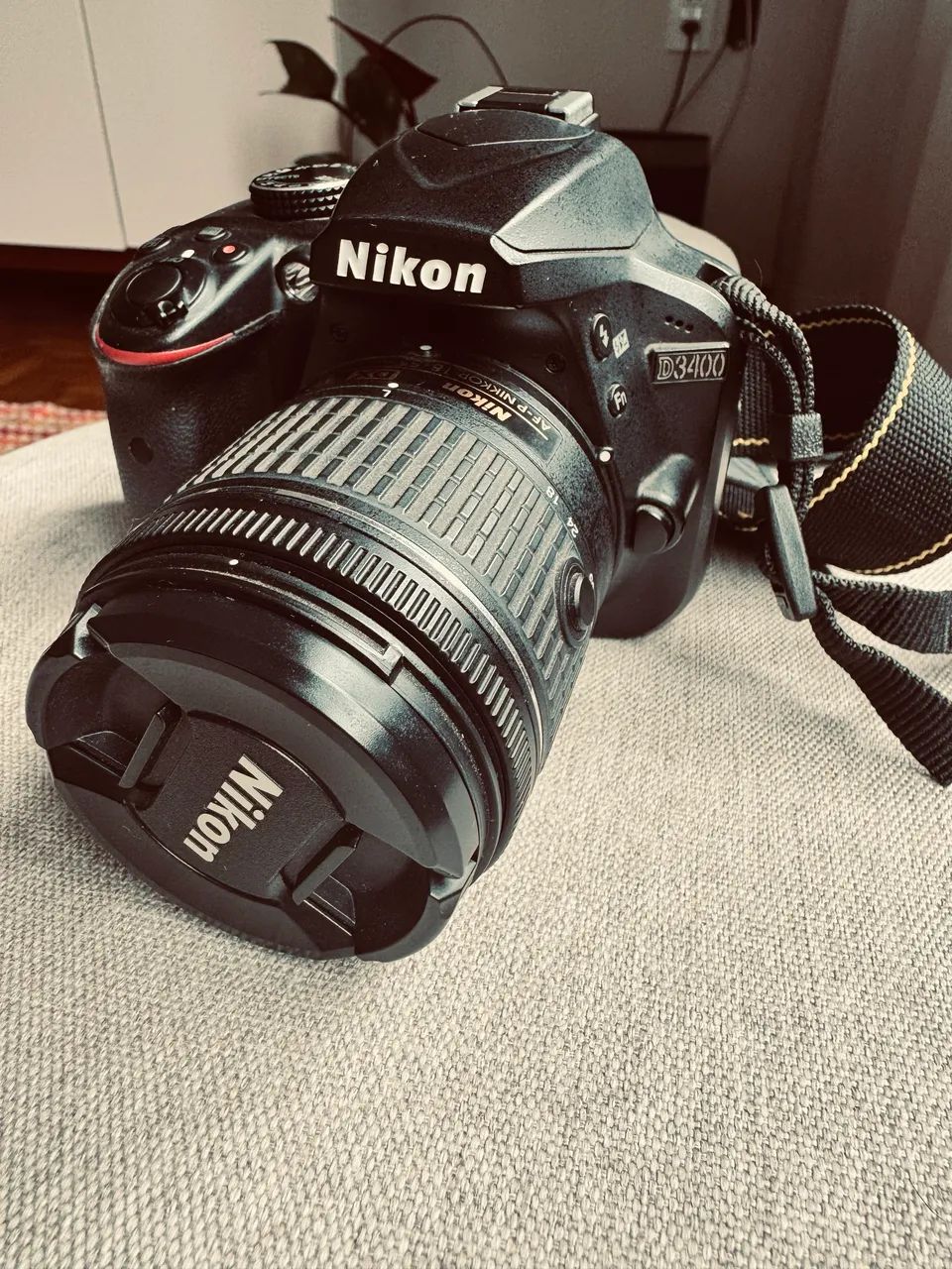 Nikon D3400 - Foto 2