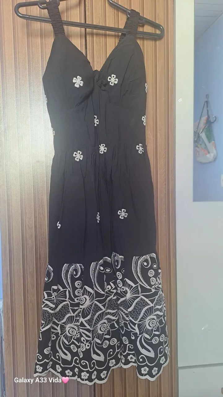 Vestido preto disponível, modelo soltinho, para qualquer ocasião  - Foto 2