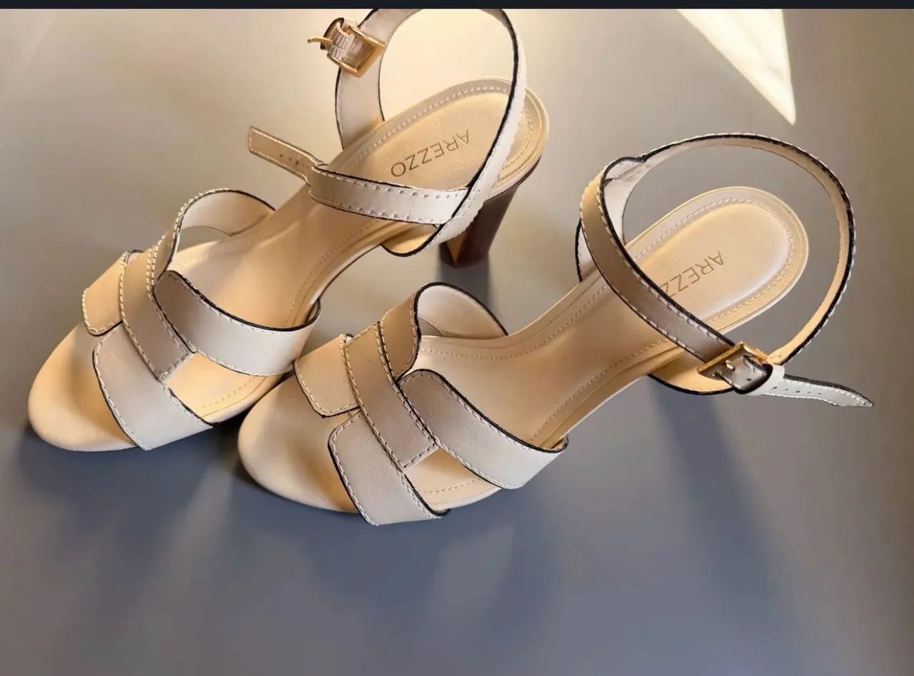 Sandália Arezzo - Foto 3
