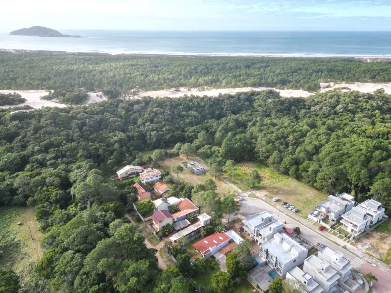 Vendo terreno no Rio Vermelho com trilha para praia - Foto 3