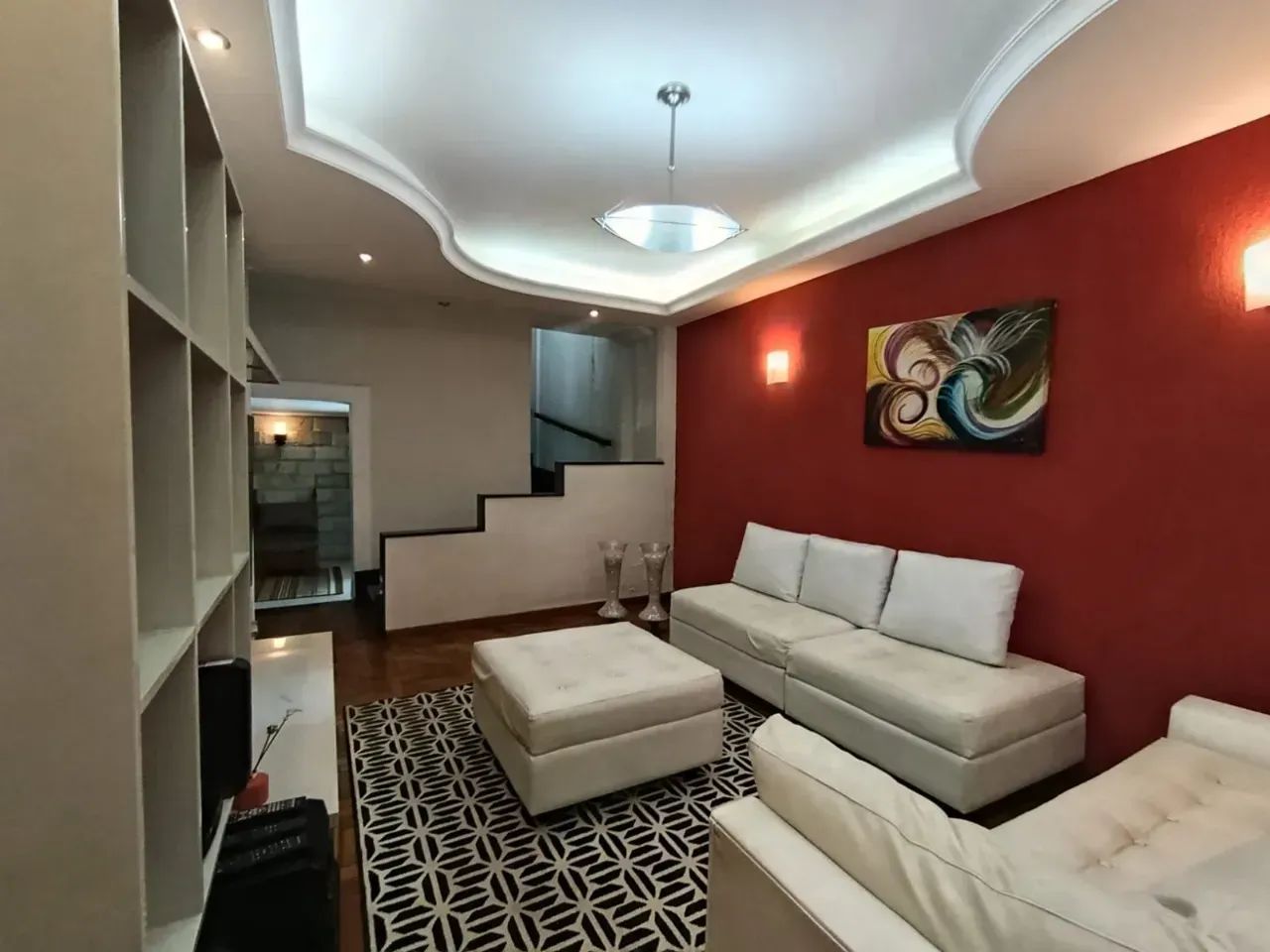 Casa à venda com 03 quartos no bairro Carlos Prates