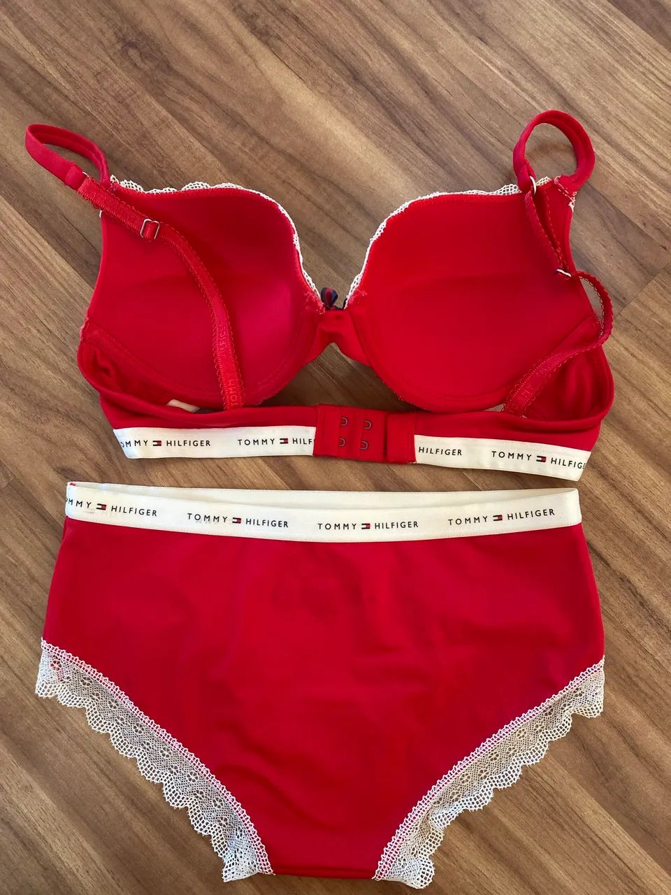 Conjunto Tommy Hilfiger novo - Foto 3