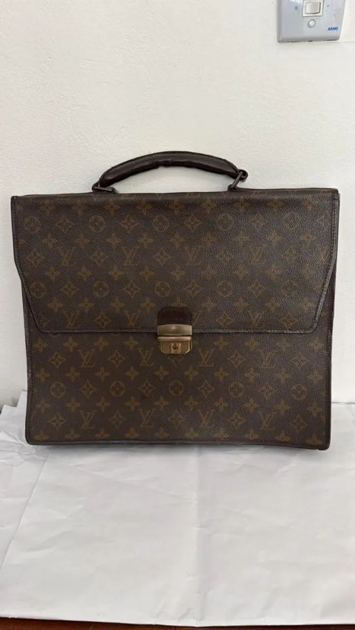 Bolsa com Alça Louis vuitton