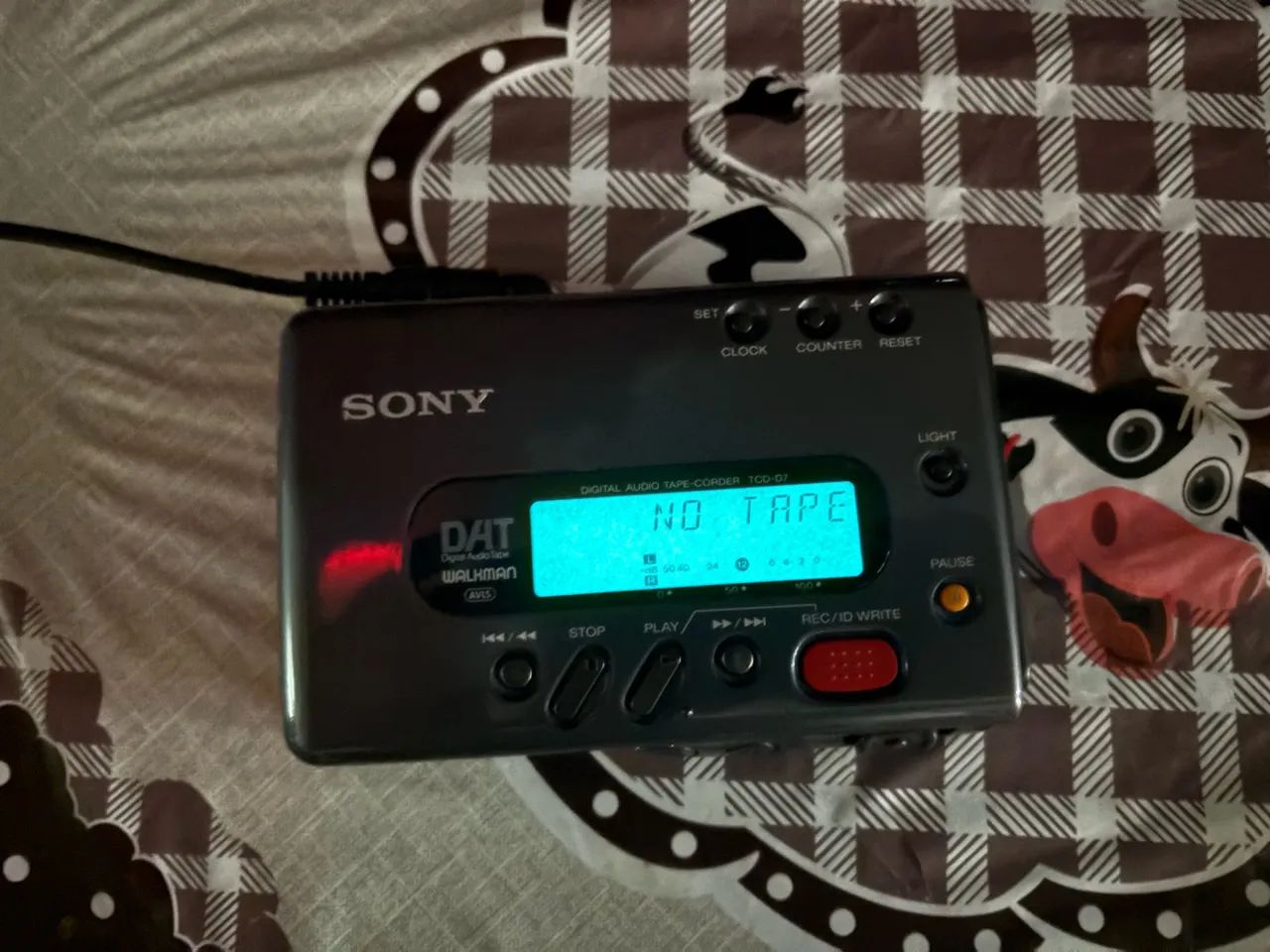 Dat Sony Walkman TCD-D7 com defeito!!