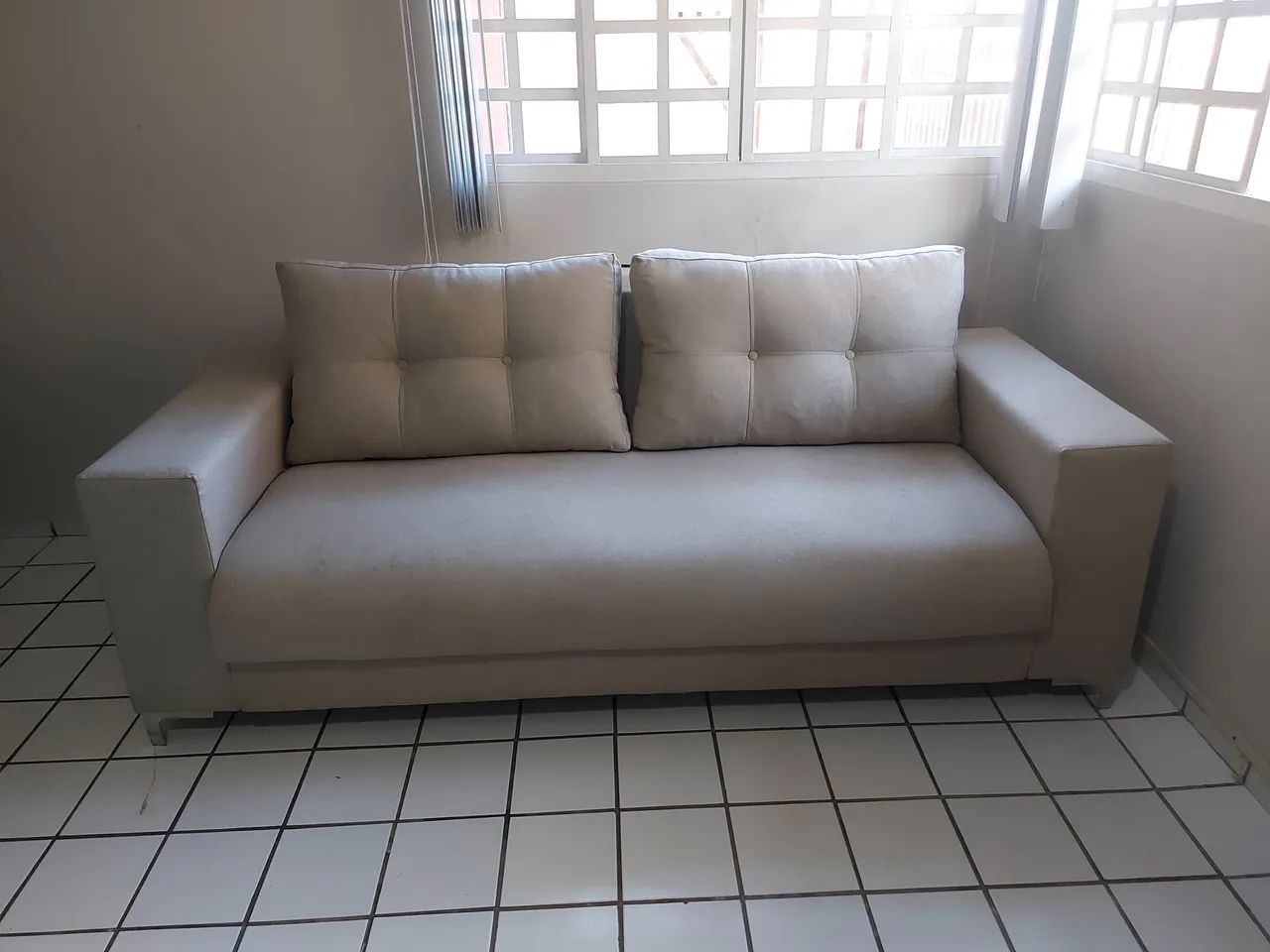 Sofá 3 lugares - Foto 3