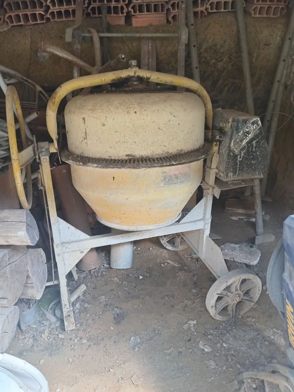 Betoneira 130 litros - Foto 2