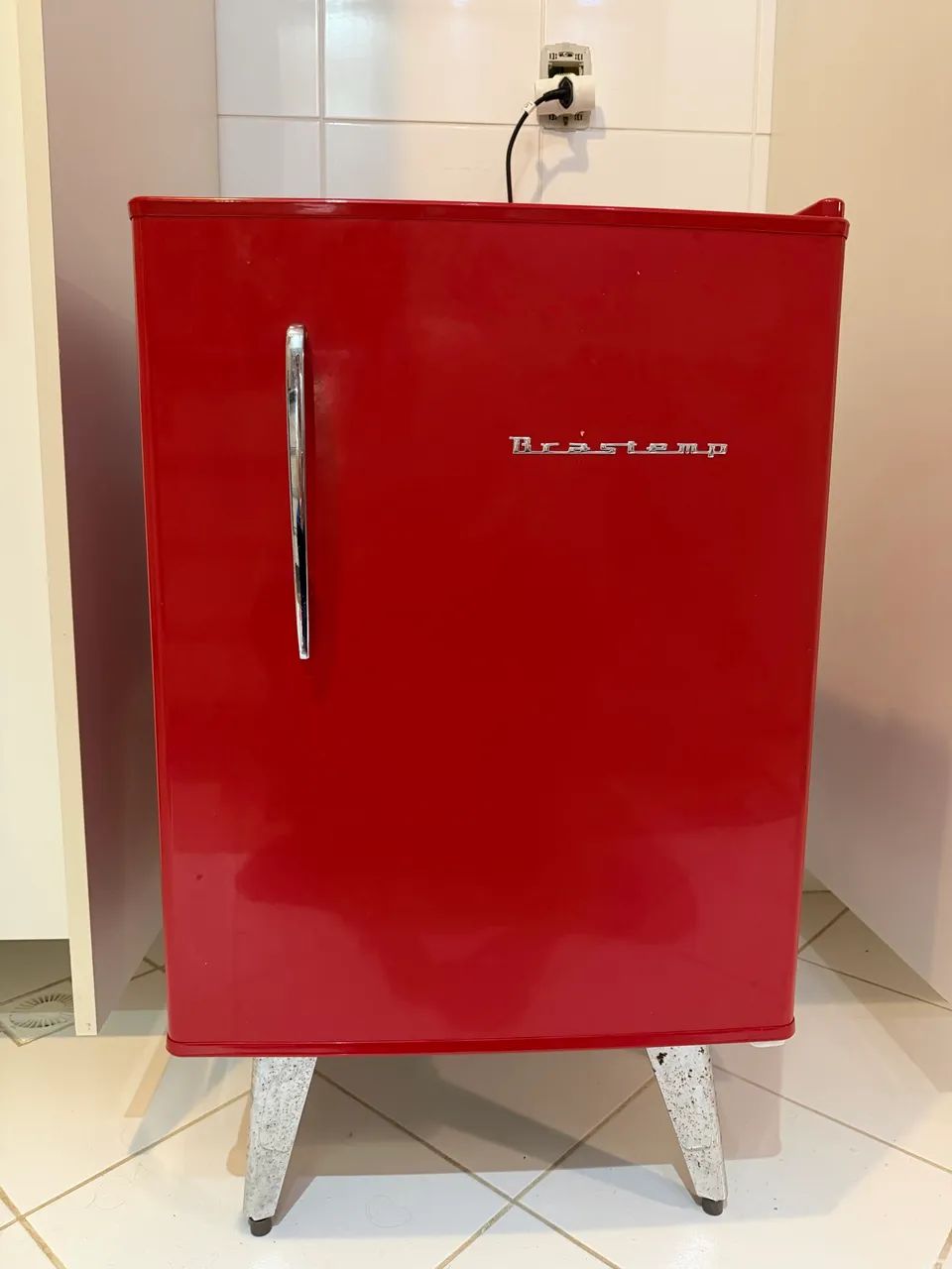 Frigobar Retrô Vermelho