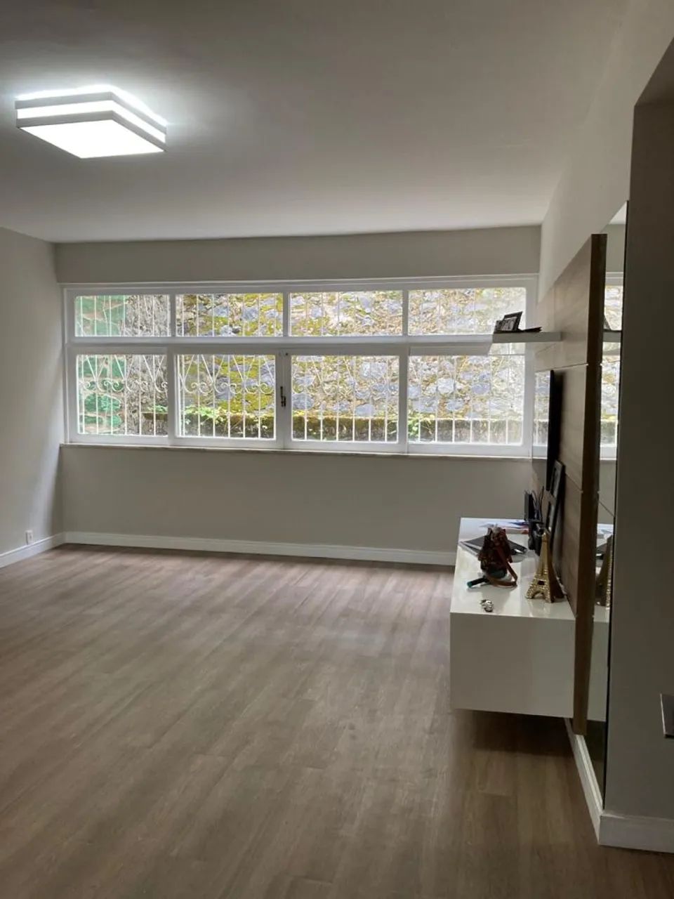 Alugo apartamento 
