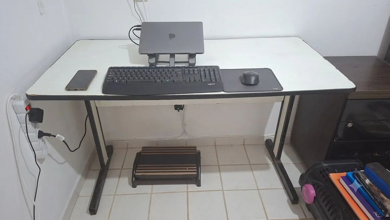Mesa de Escritório 