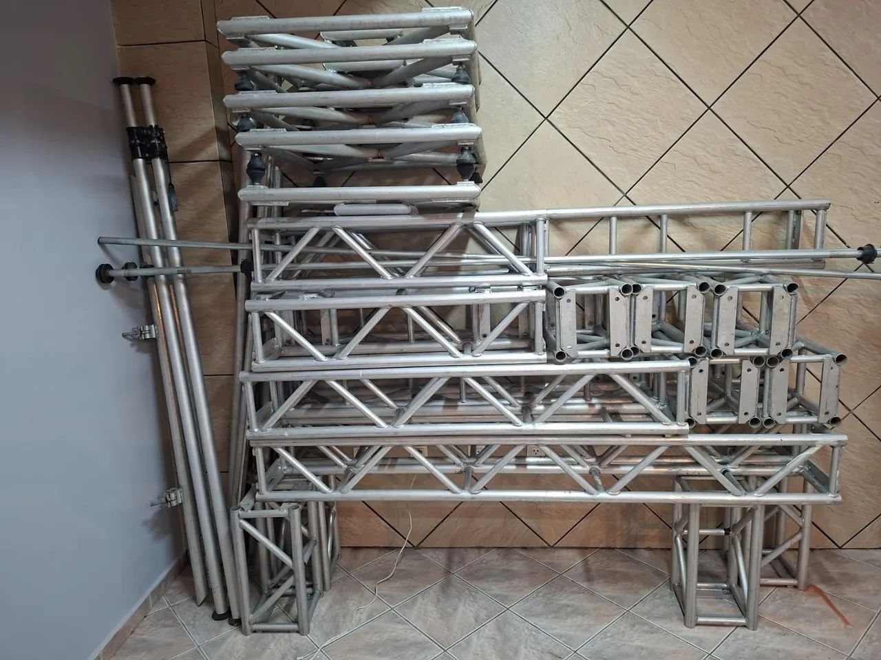 BOX TRUSS  ALUMINIO Q25