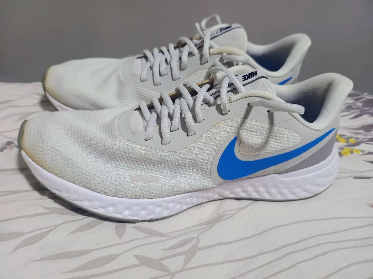 Tênis Nike Revolution 5 - Branco/Azul