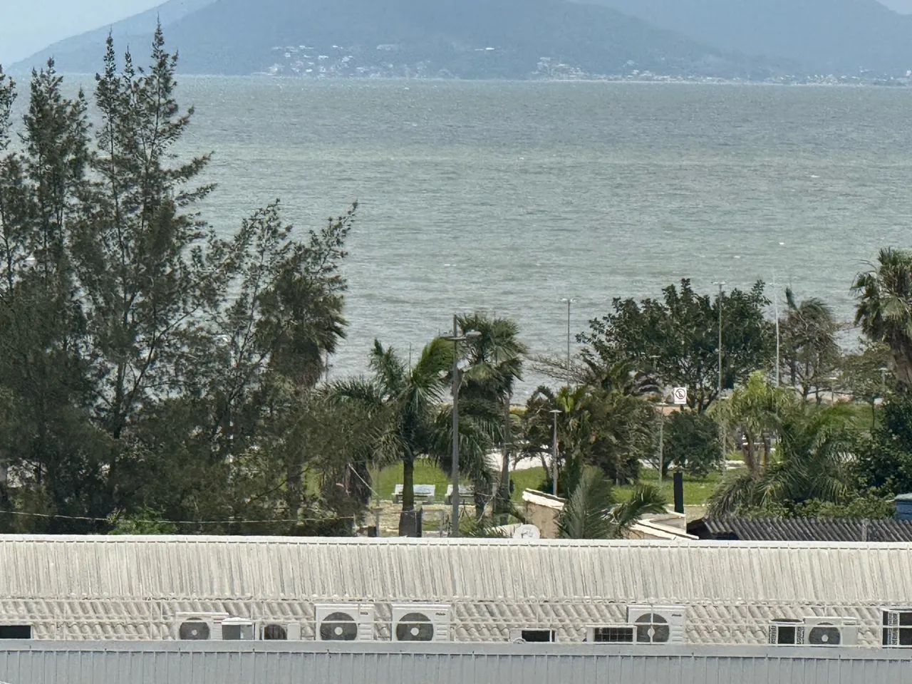 Kitnet Achegada e Prática em São José - Próxima ao Bairro Campinas!