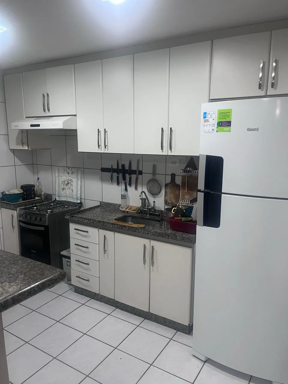 ALUGO APARTAMENTO TODO MOBILIADO. - Foto 3