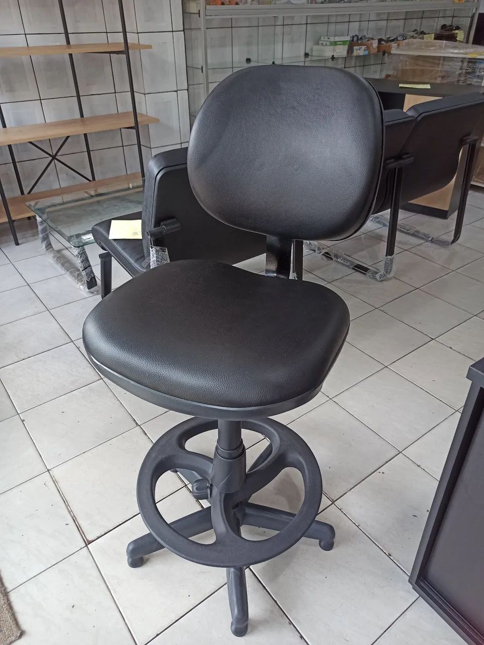 Cadeira para bancada alta 