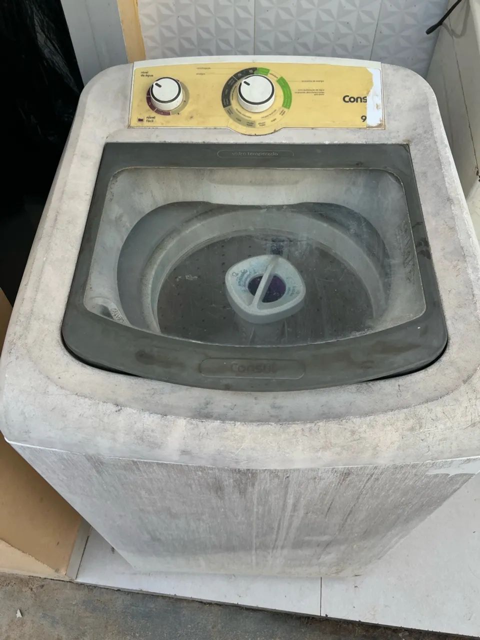 Maquina de lavar com defeito 