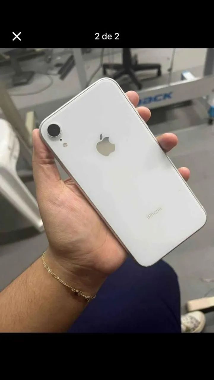 iPhone XR BL0QUEADO 