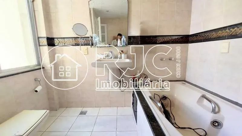 Imóvel para venda tem 105 metros quadrados com 4 quartos em Tijuca - Rio de Janeiro - RJ - Foto 11