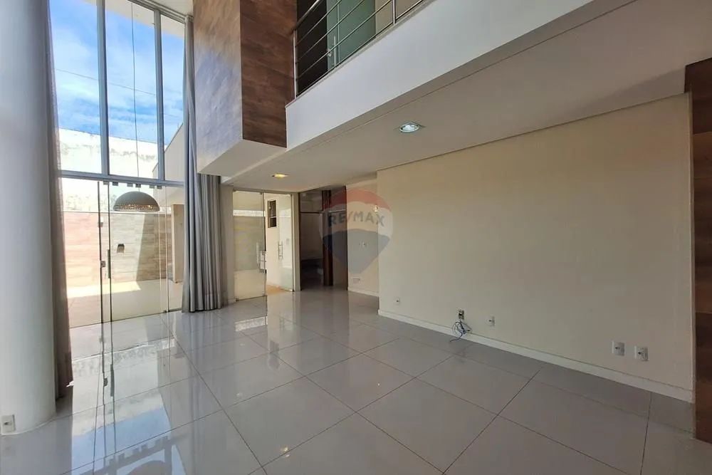 casa com 4 quartos sendo 2 suítes - Foto 2